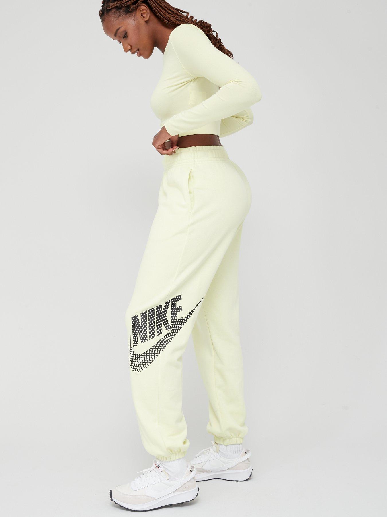 Nike joggers 2024 long leg