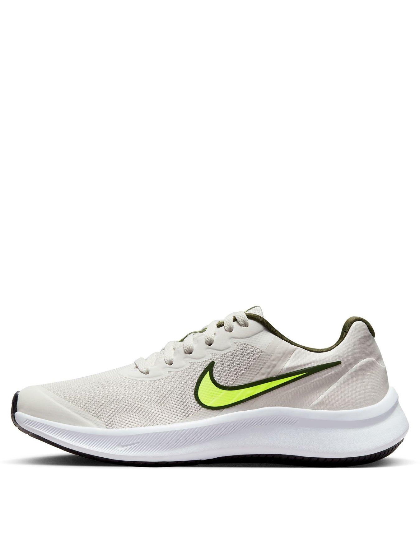 Green nike deals trainers junior