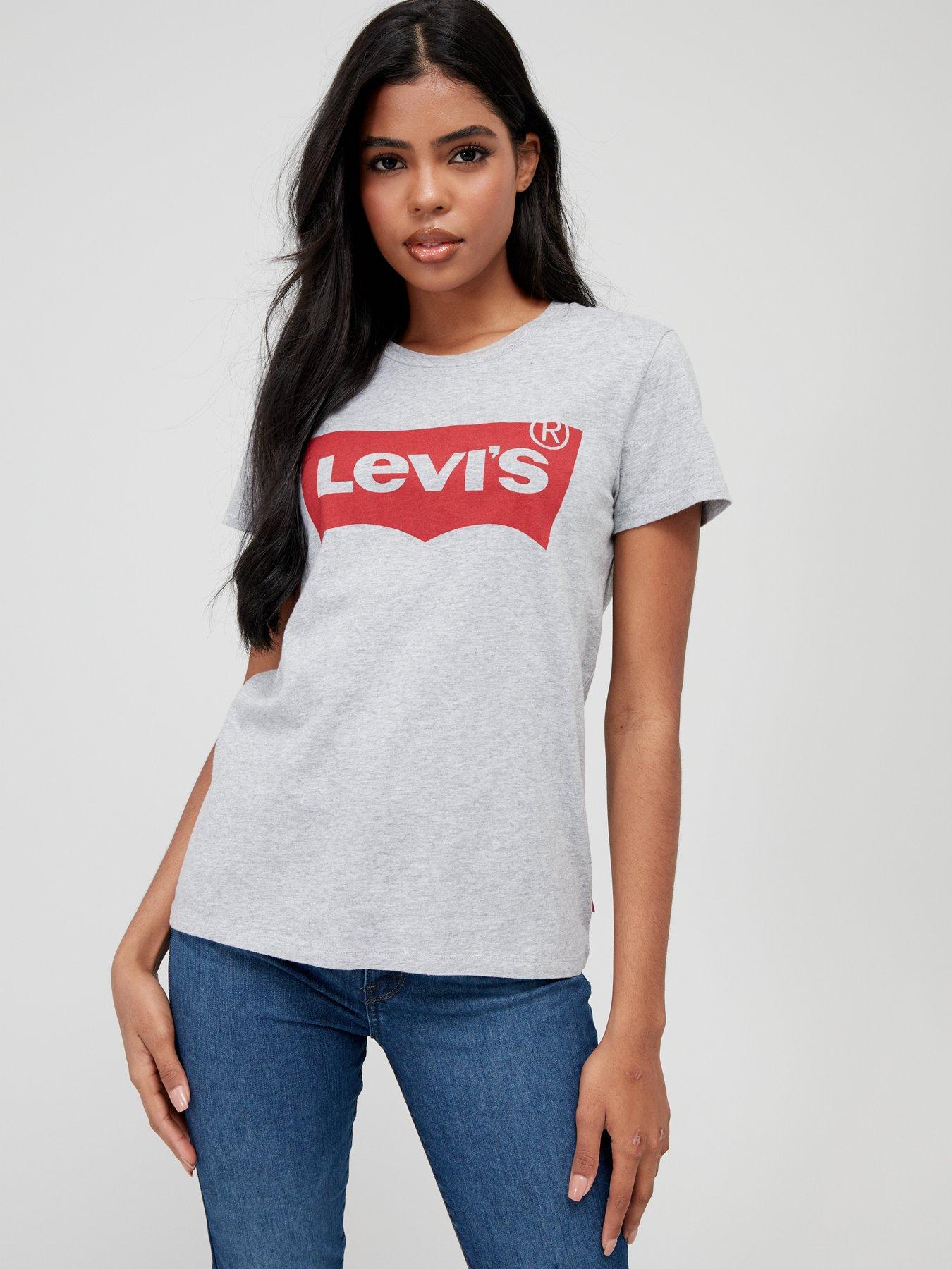 t shirt levi