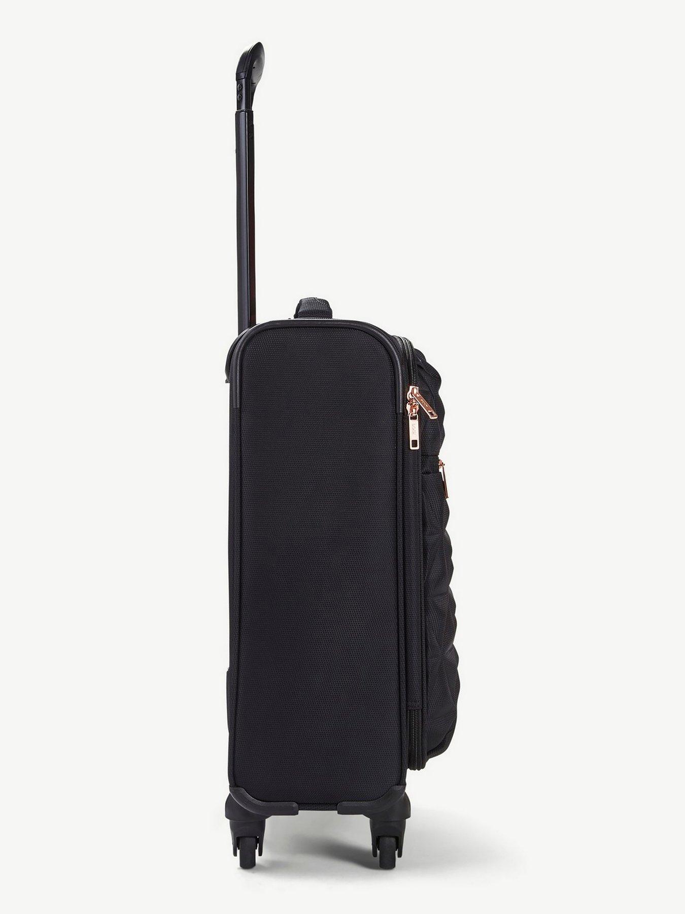 Hand luggage cheap 4 wheel case