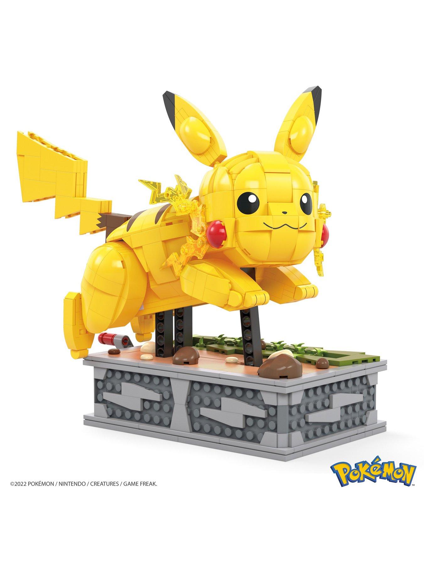 MEGA Pokemon Building Toy Kit Pikachu Set with 3 Action Figures (159  Pieces)