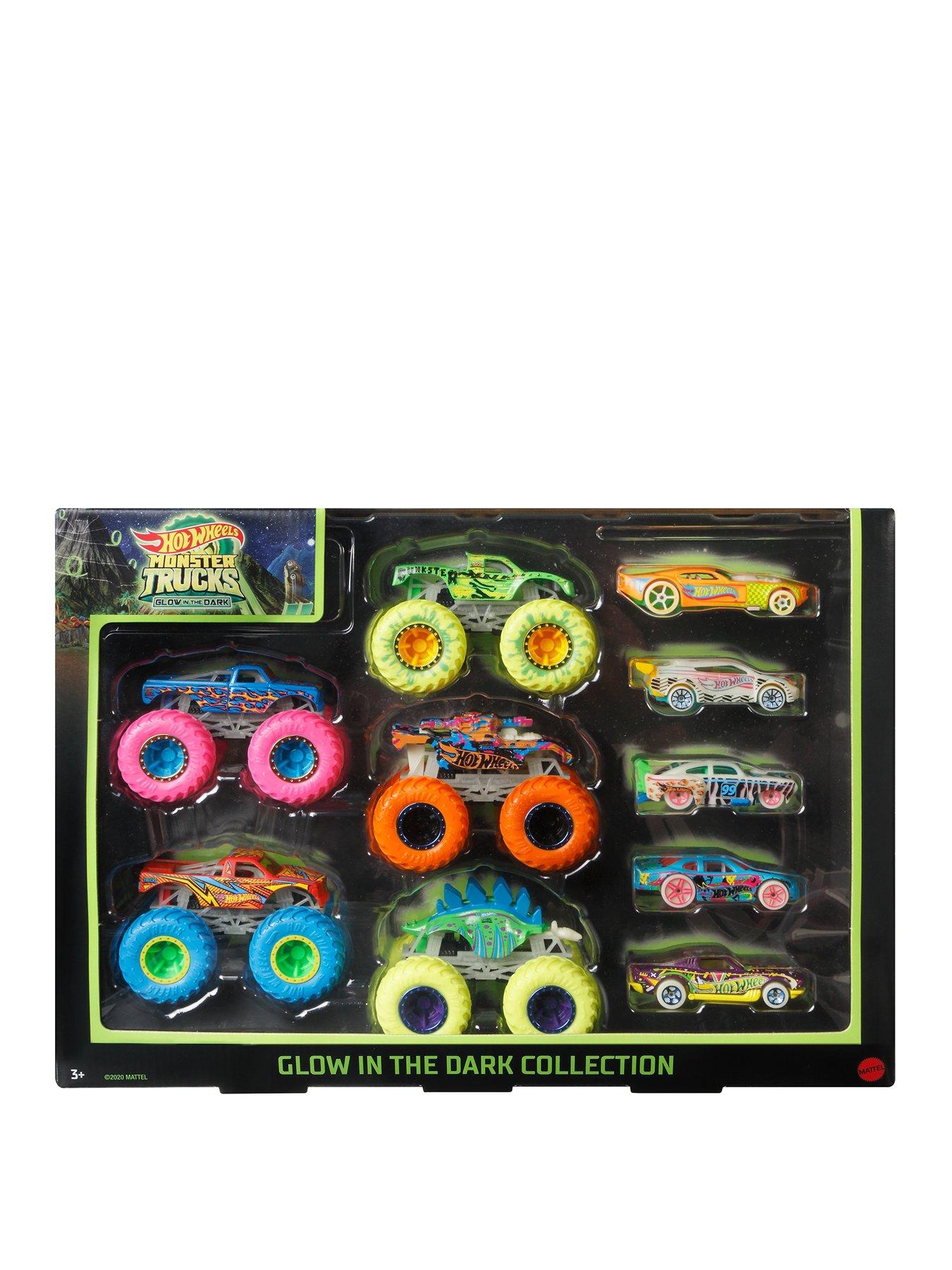  Hot Wheels Monster Trucks Stunt Tire Play Set Opens to Reveal  Arena with Launcher, 1 1:64 Scale Car & 1 Monster Truck, Portable Toy Gift  Set for Ages 4 to 8