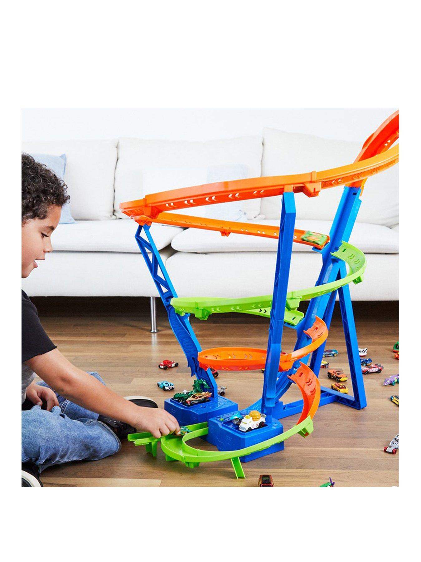 Hot wheels store spiral track