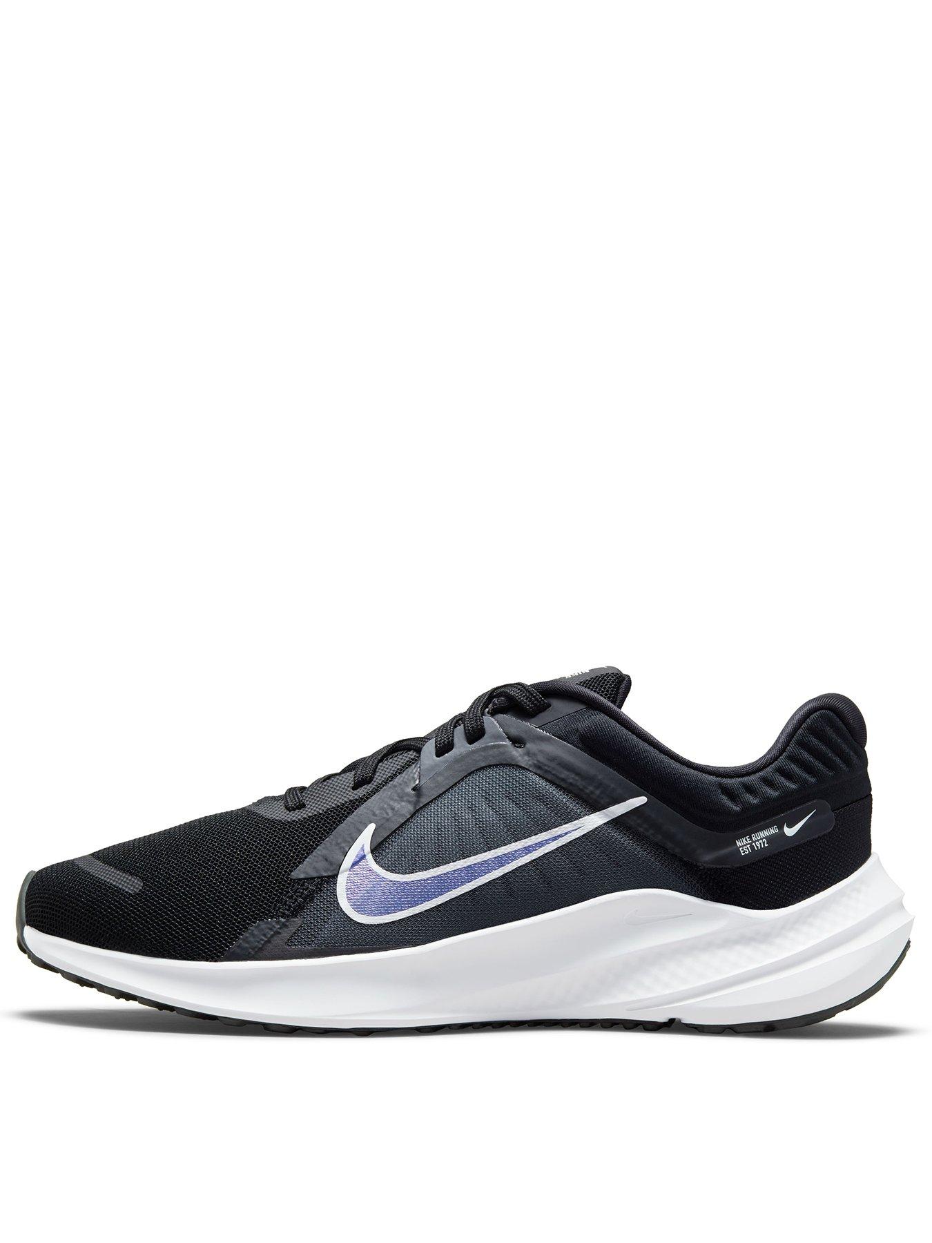 Nike Quest 5 Black White very