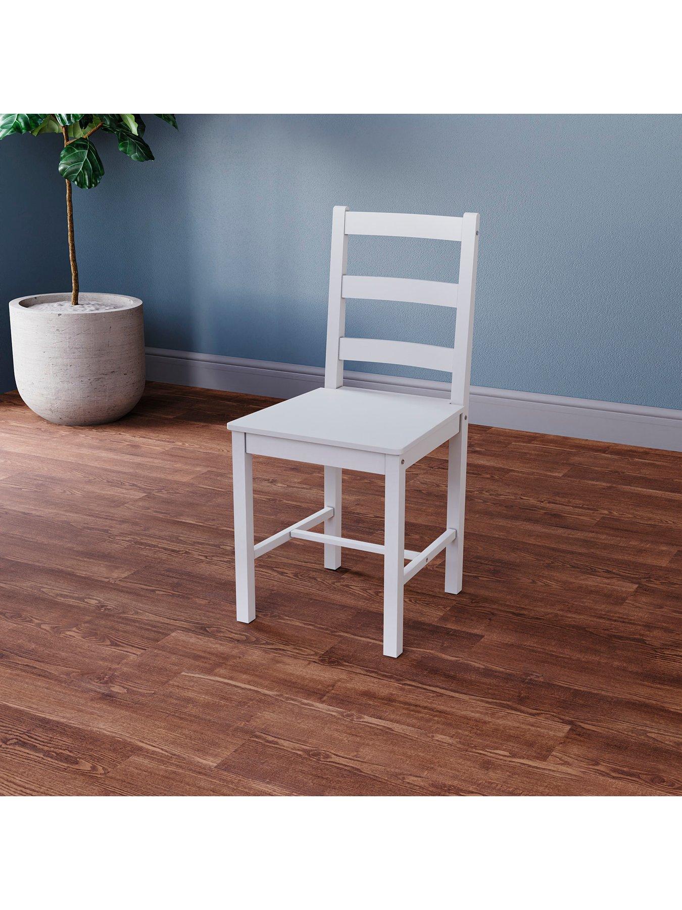 Image 4 of 6 of Vida Designs Yorkshire 108 cm Dining Table + 4 Chairs - White
