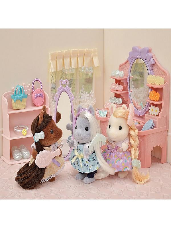 Image 4 of 6 of Sylvanian Families Pony Friends Set