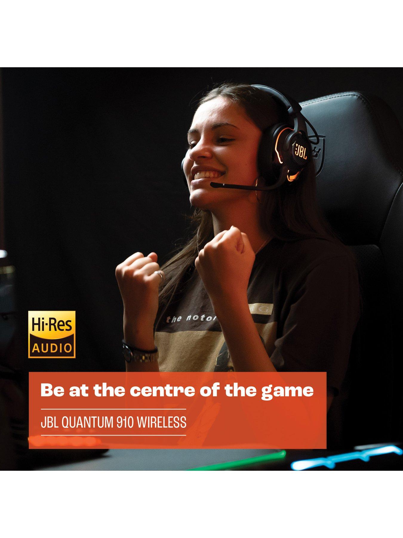 Image 6 of 8 of JBL Quantum 910 Wireless Gaming Headset -&nbsp;Black