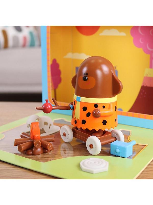Image 3 of 7 of Hey Duggee Secret Surprise Take and Play Set Dinosaurs with Duggee