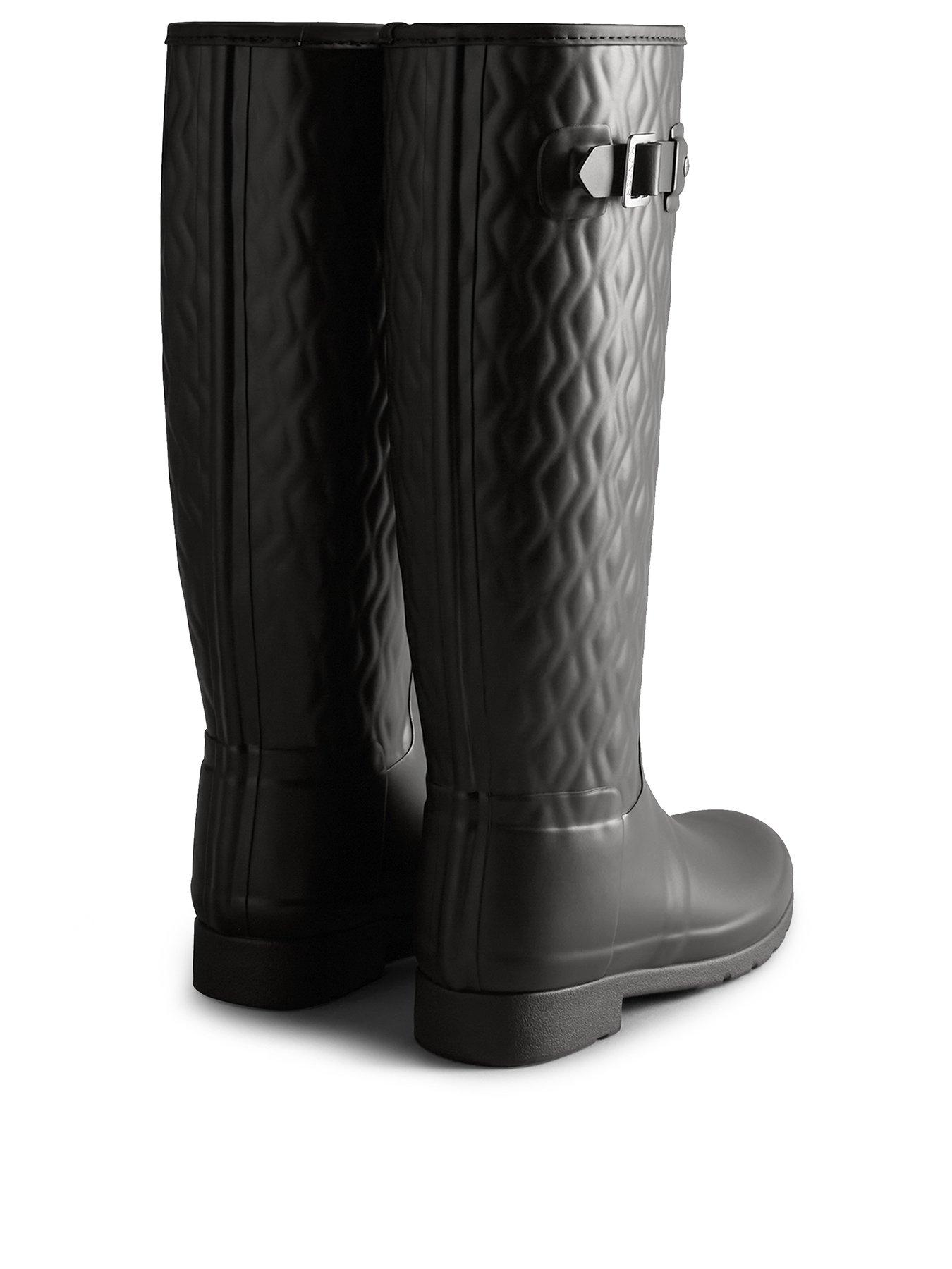 Hunter Refined Tall Vertical Quilt Wellington Boot Black very.co.uk