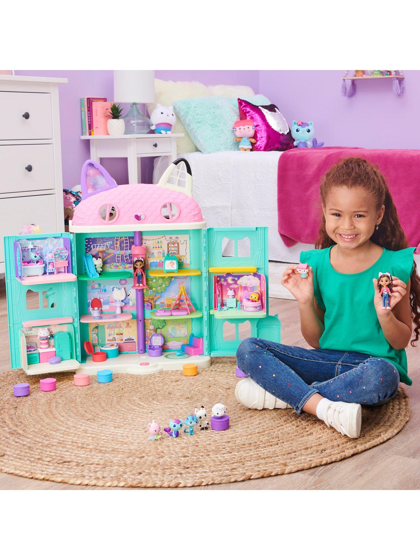 Image 3 of 5 of Gabby's Dollhouse Deluxe Figure Gift Set