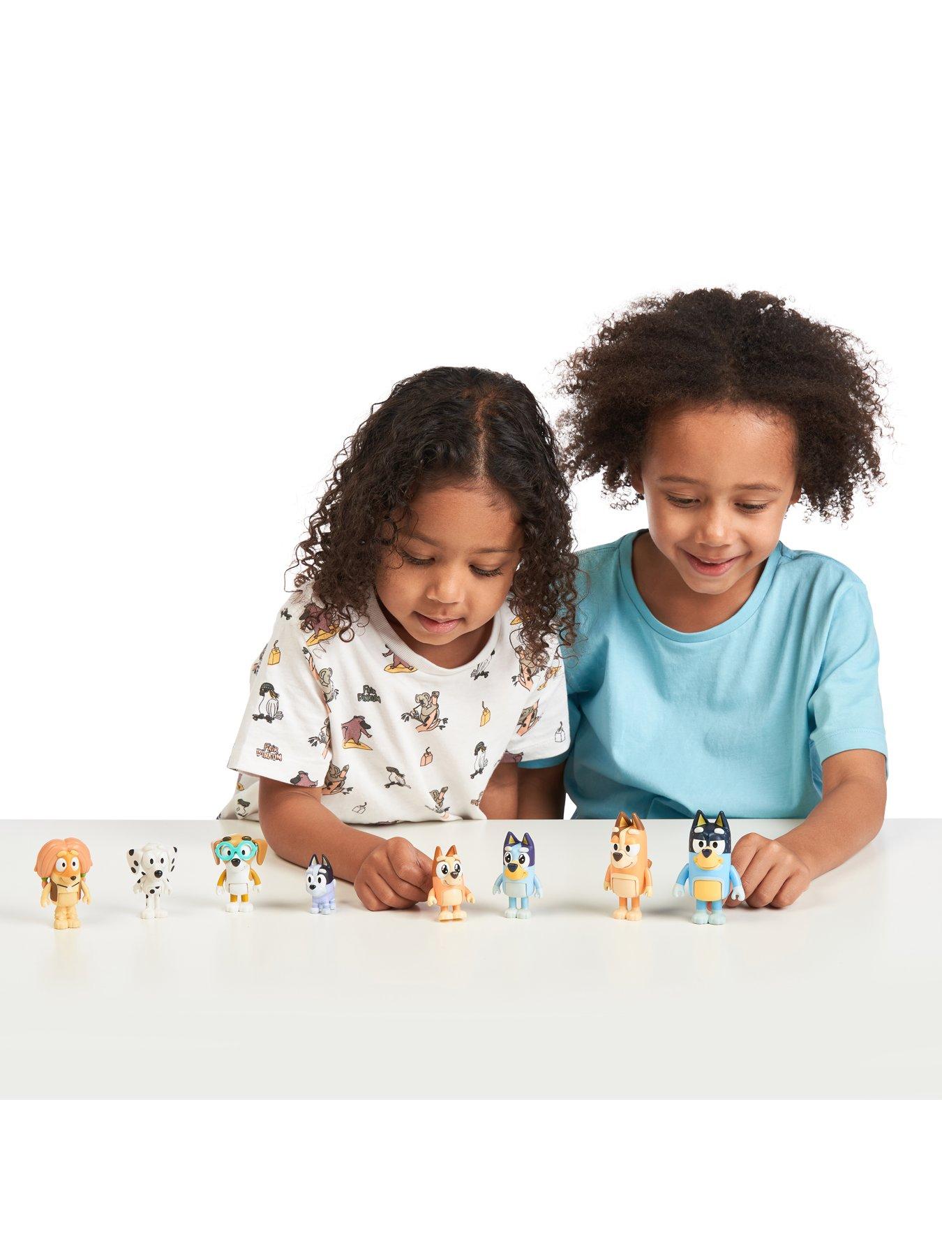 Image 6 of 6 of Bluey Bluey's Family and Friends Figure 8-Pack