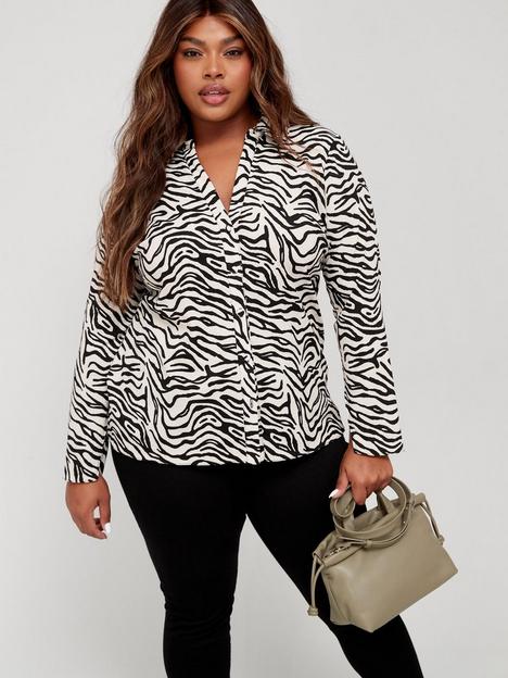 v-by-very-curve-crinkle-animal-slim-fit-jersey-shirt