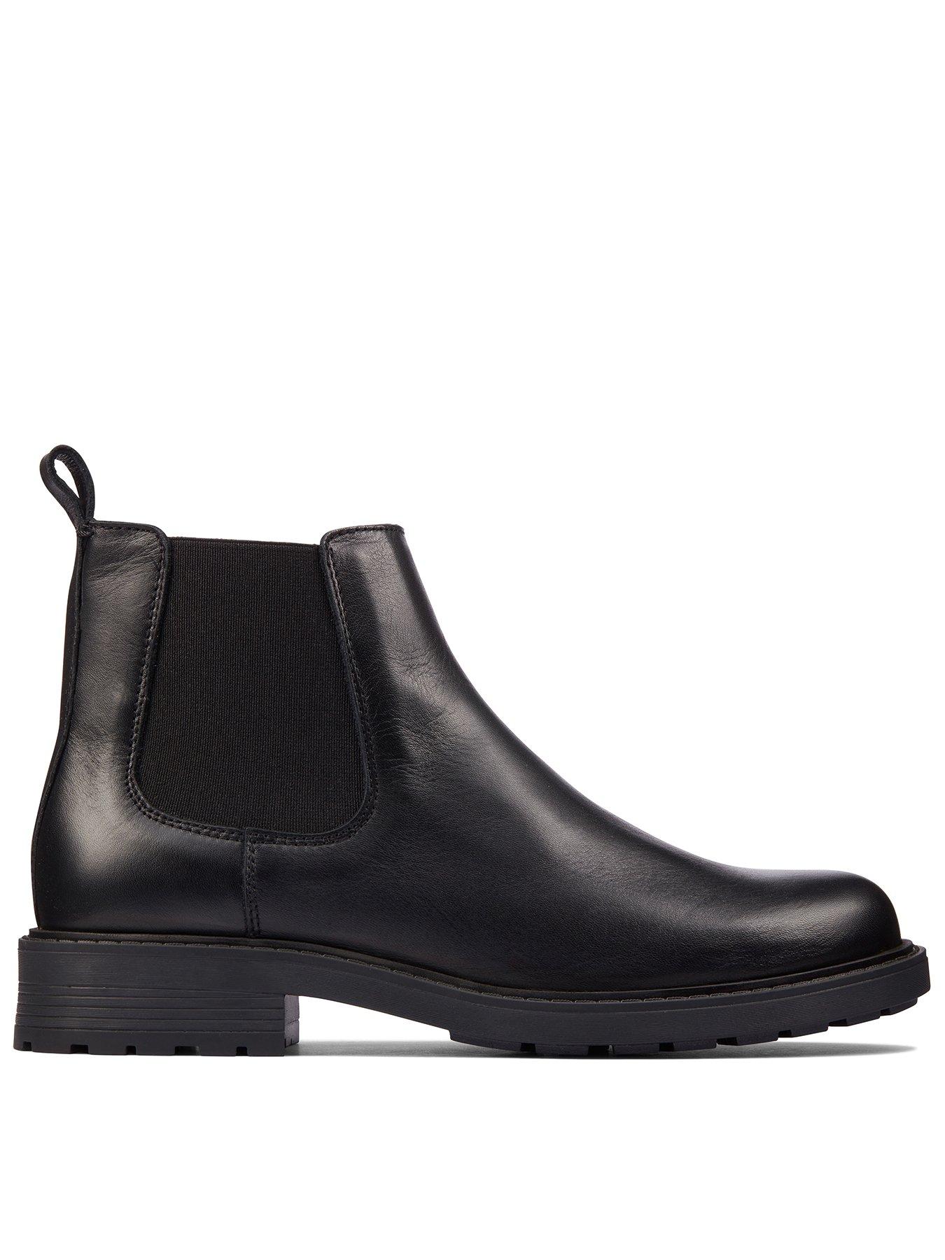 Ankle boots deals sale clarks