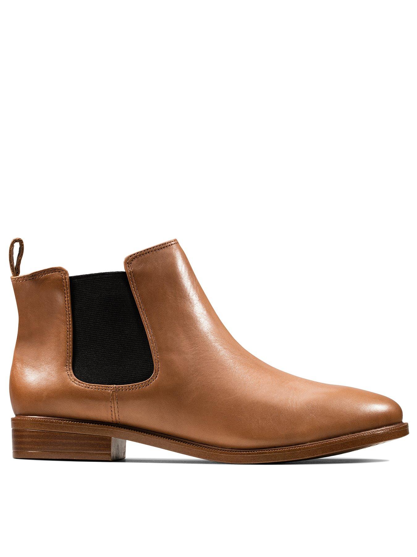 Clarks ankle boots clearance 2018