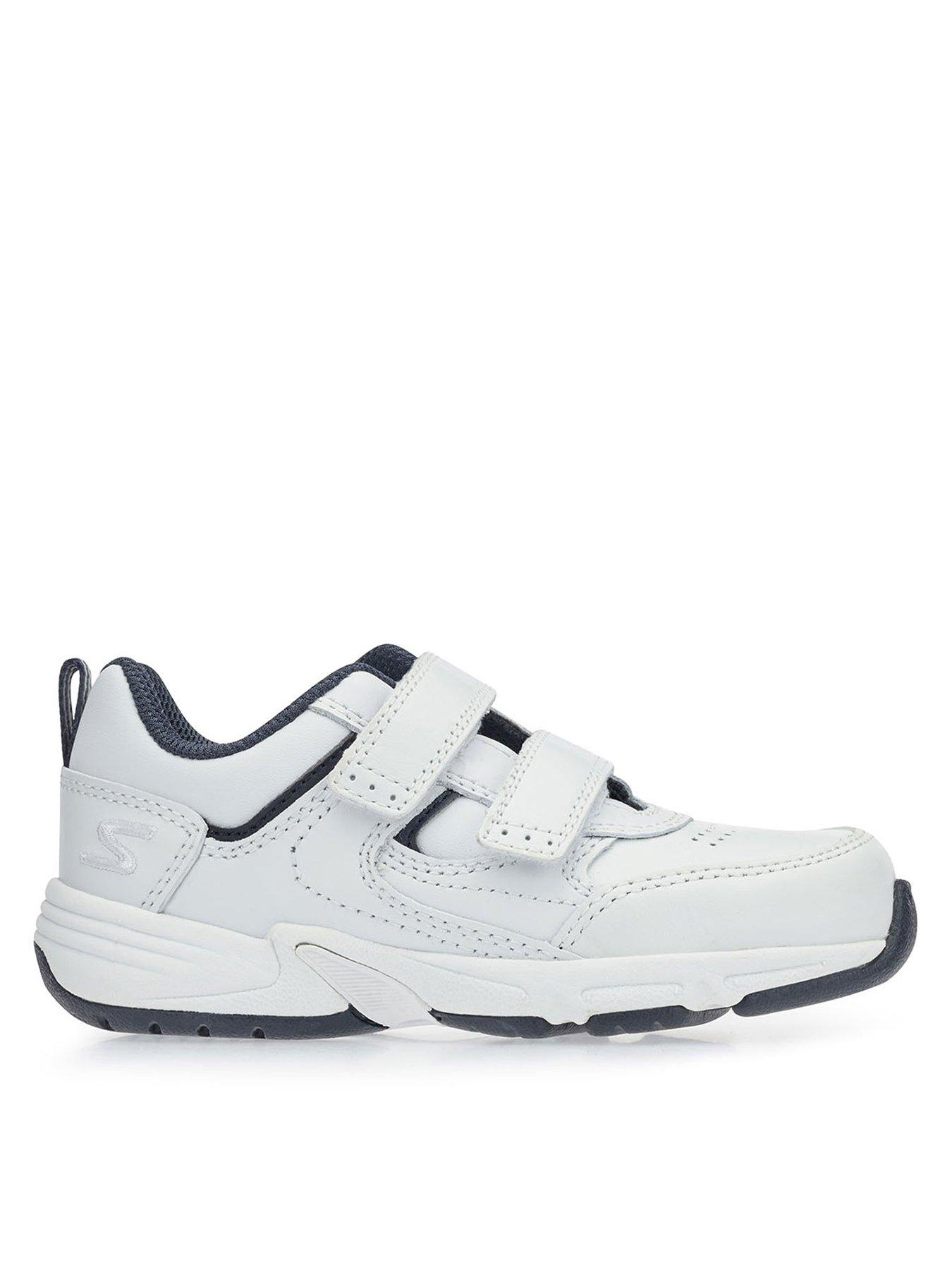 White 2024 lightweight trainers