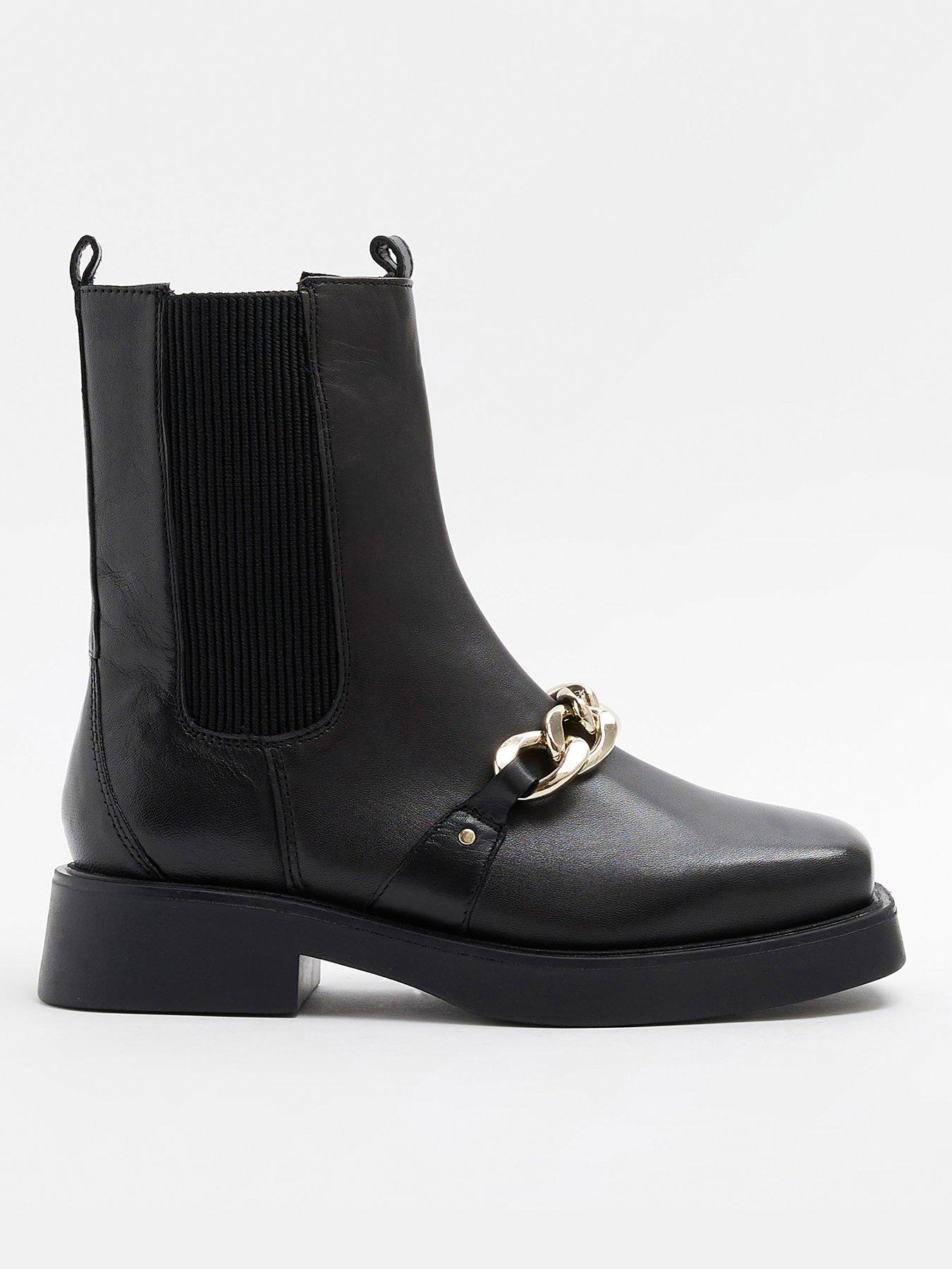 Chelsea boots with discount chains