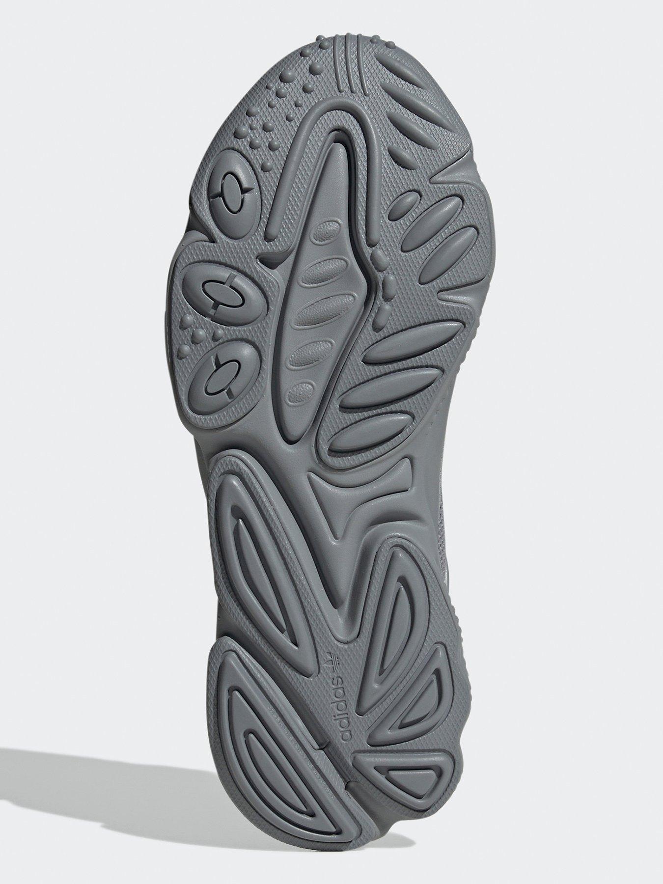 Image 6 of 8 of adidas Originals Ozweego - Grey