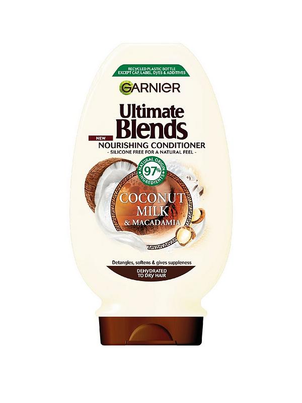 Garnier Ultimate Blends Coconut Milk & Macadamia Smoothing and Nourishing  Vegan Conditioner for curly hair 400ml 