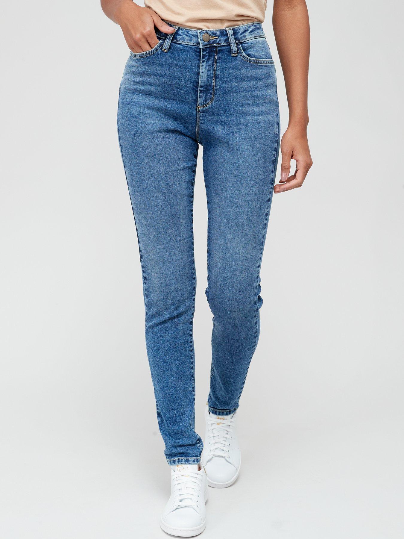 undefined Relaxed Skinny Jean - Midi Wash