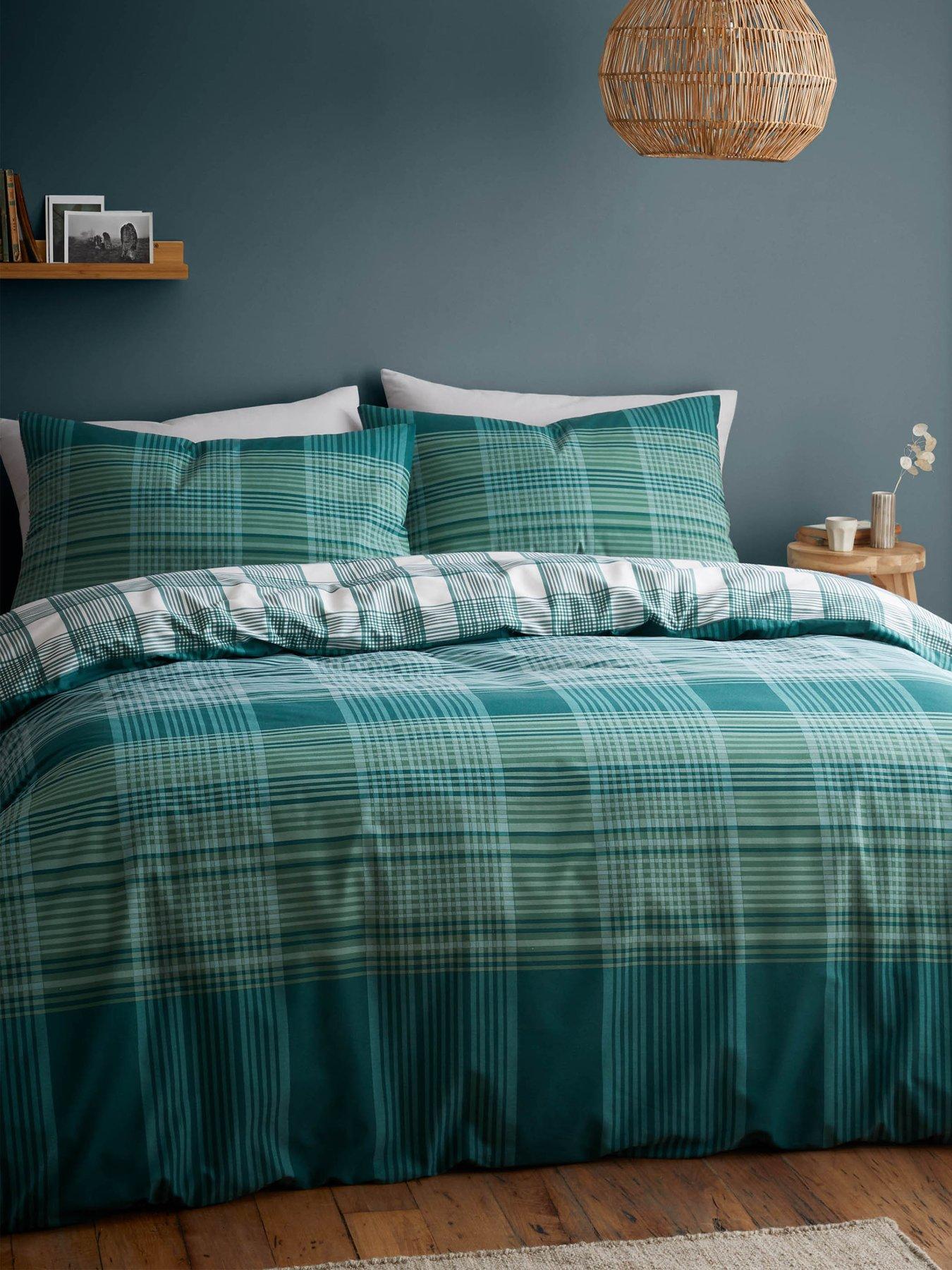 Product photograph of Catherine Lansfield Roxburgh Kelso Duvet Cover Set - Green from very.co.uk