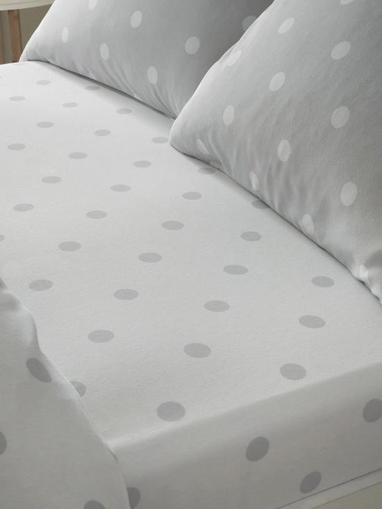 front image of catherine-lansfield-brushed-spot-fitted-sheet-in-grey