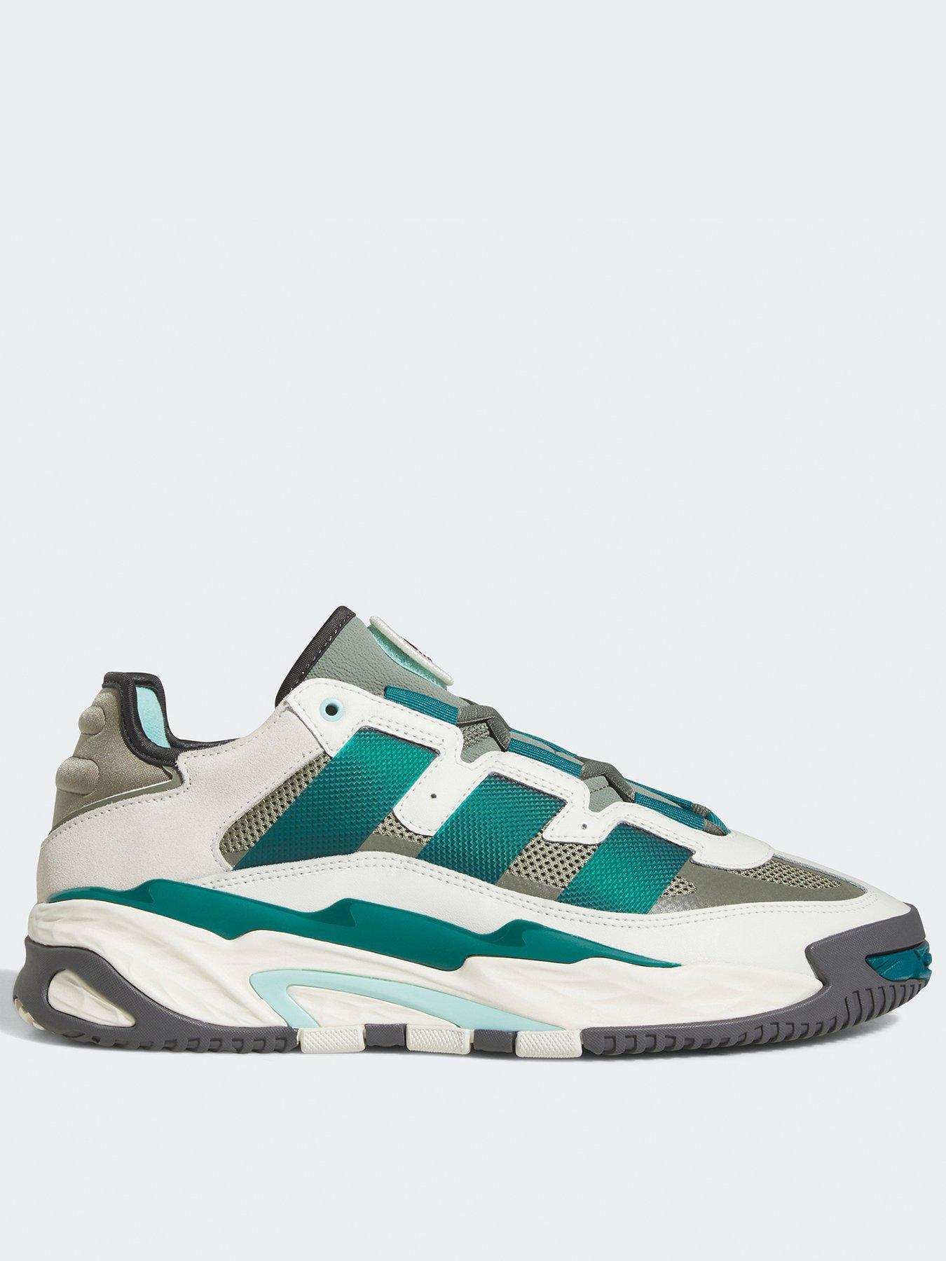 Very 2024 sale trainers