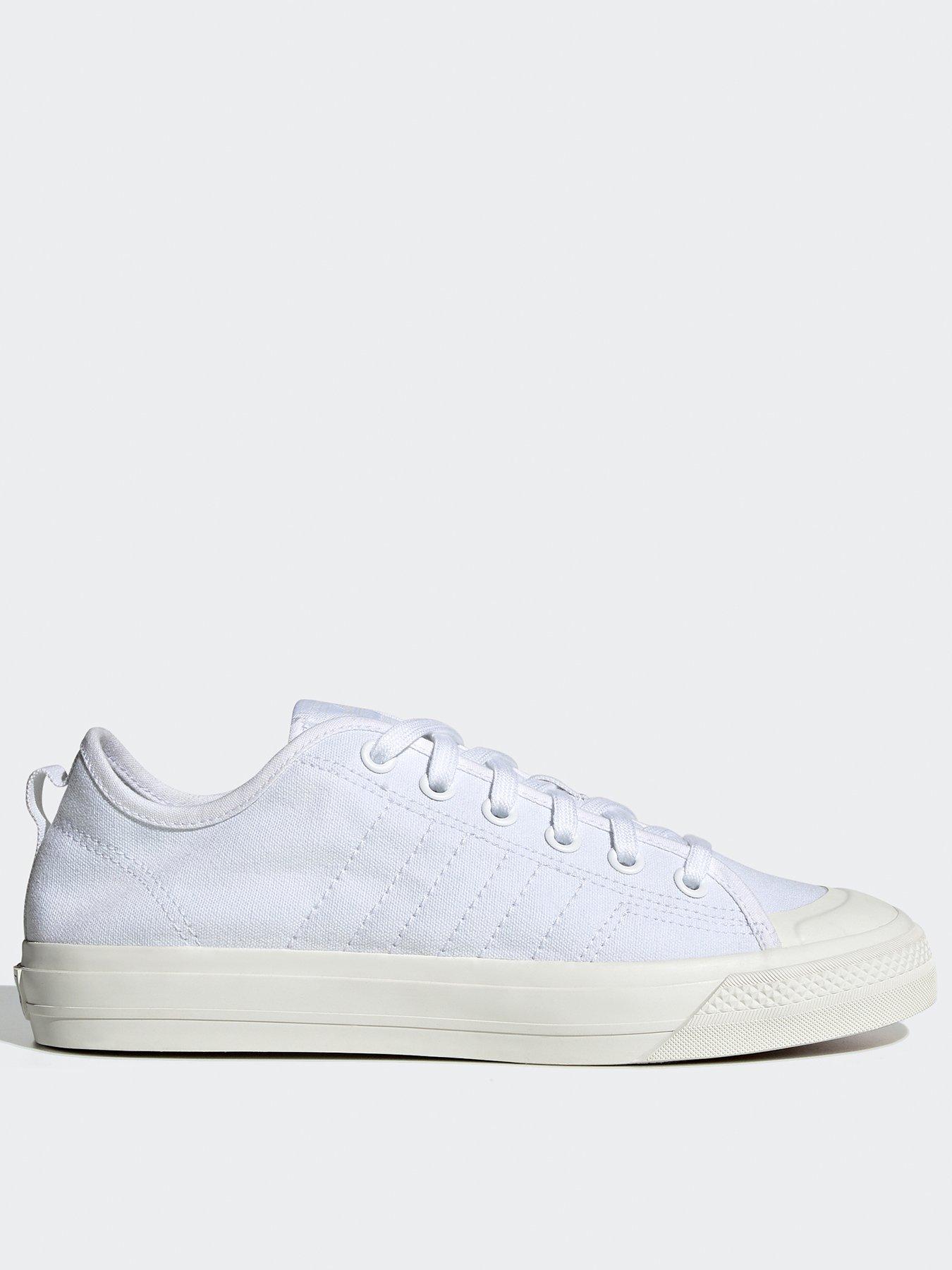 Mens white sales adidas nizza