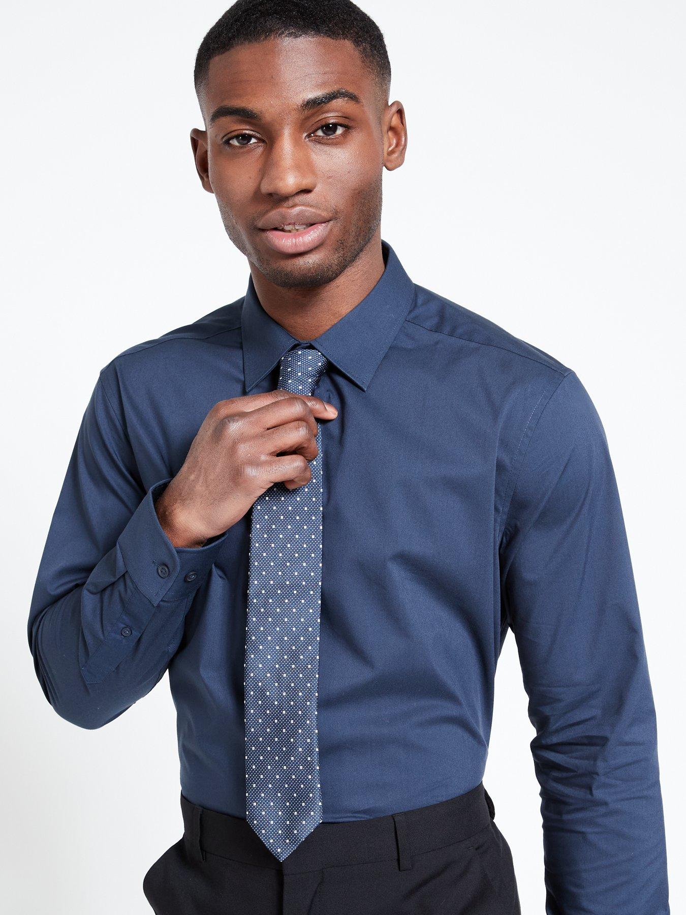 Image 4 of 6 of Everyday Long Sleeve Easy Care Smart Shirt - Navy