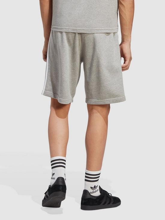 stillFront image of adidas-originals-adicolor-classics-3-stripes-sweat-shorts-medium-grey-heather