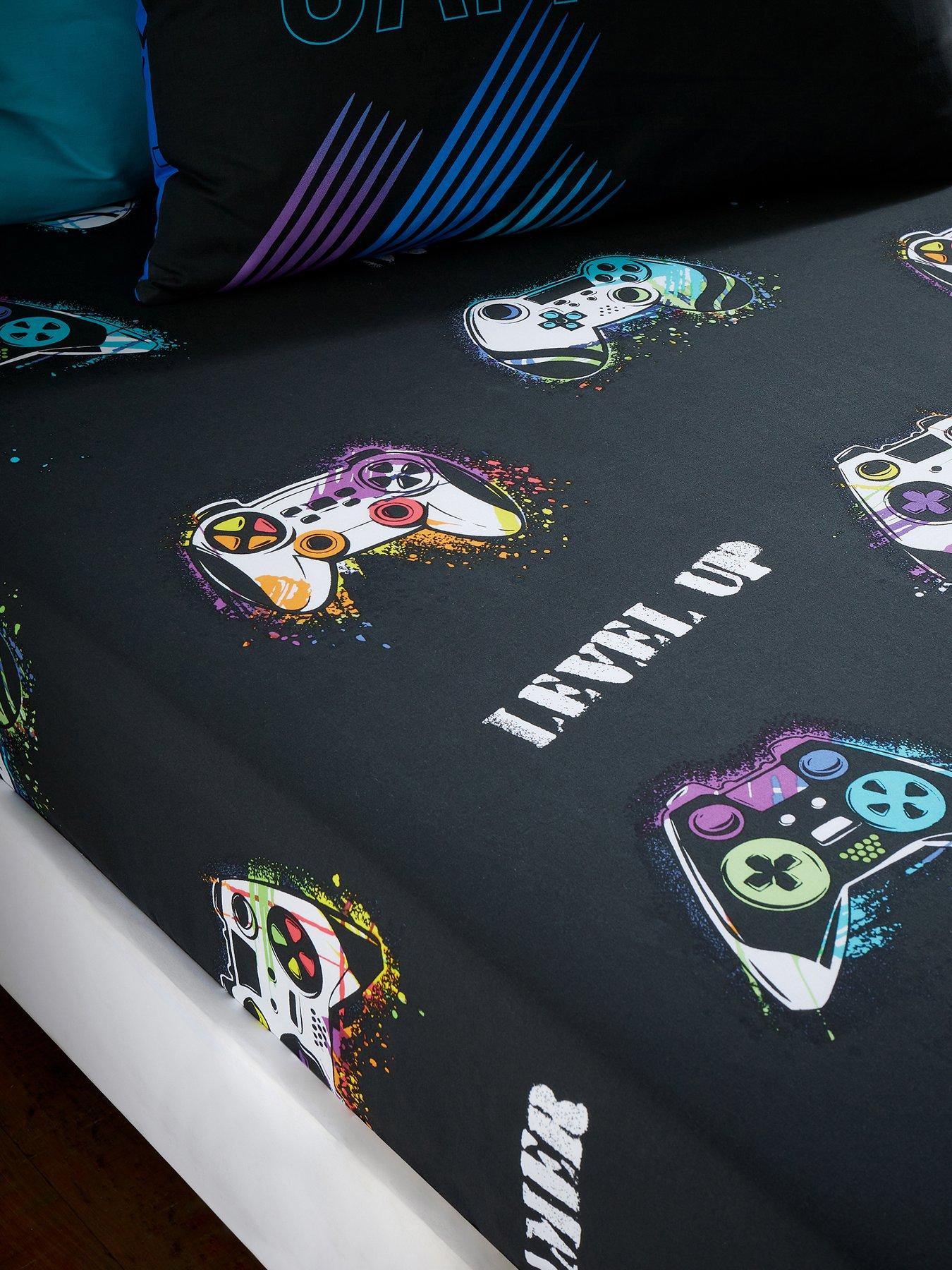 Catherine Lansfield Game Over Fitted Sheet - Multi