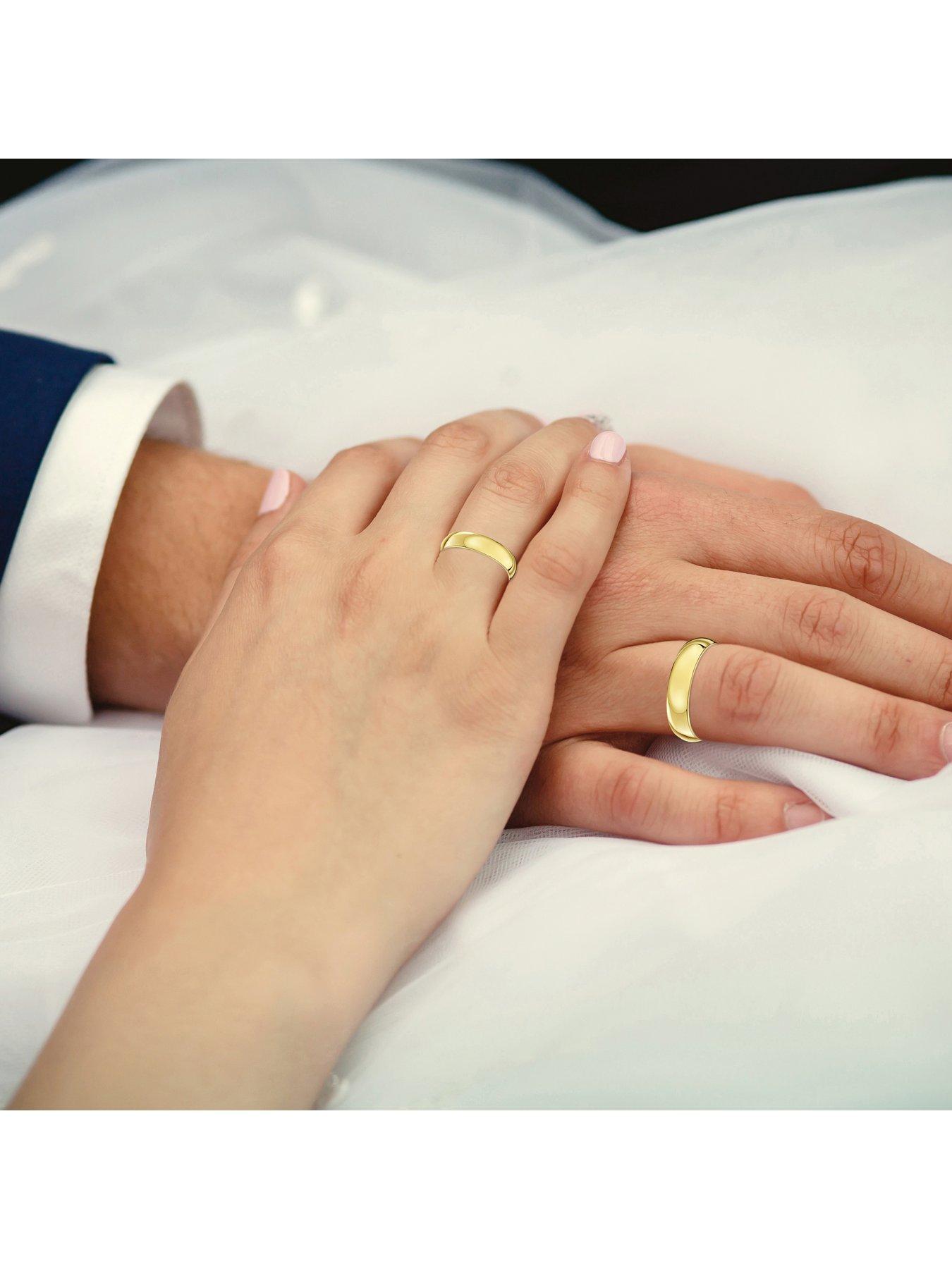 Image 4 of 5 of The Love Collection 9ct Yellow Gold Personalised Band Wedding Ring