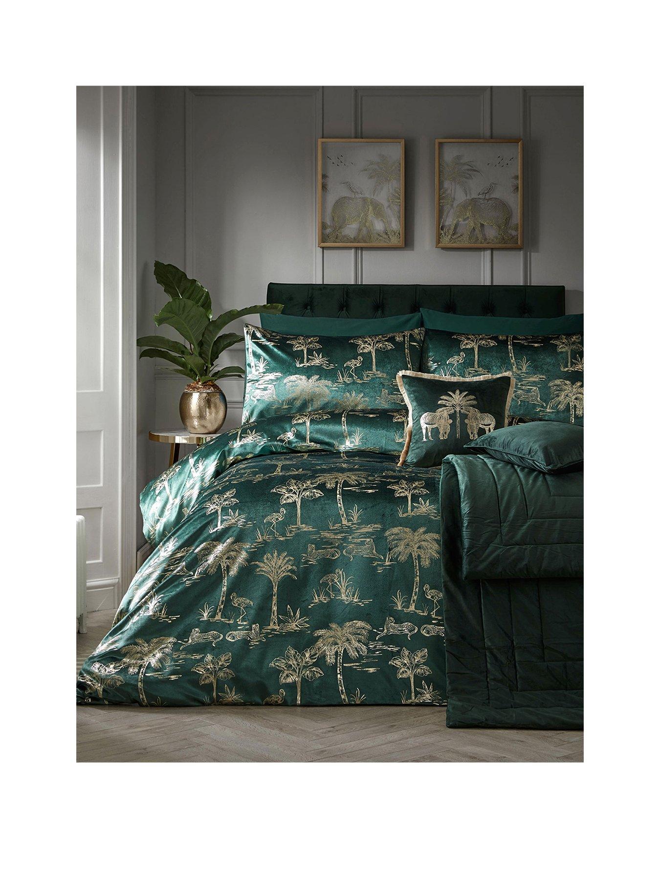 Laurence LlewelynBowen Oasis Velvet Duvet Cover Set Bottle Green Db