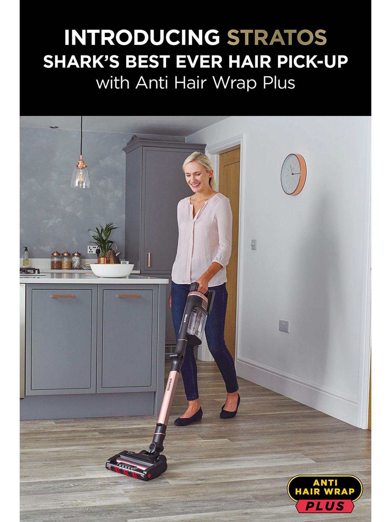 Image 2 of 7 of Shark Stratos Cordless Stick Vacuum with Anti Hair-Wrap Powerfins Technology and Flexology 60 mins&nbsp;- IZ400UK