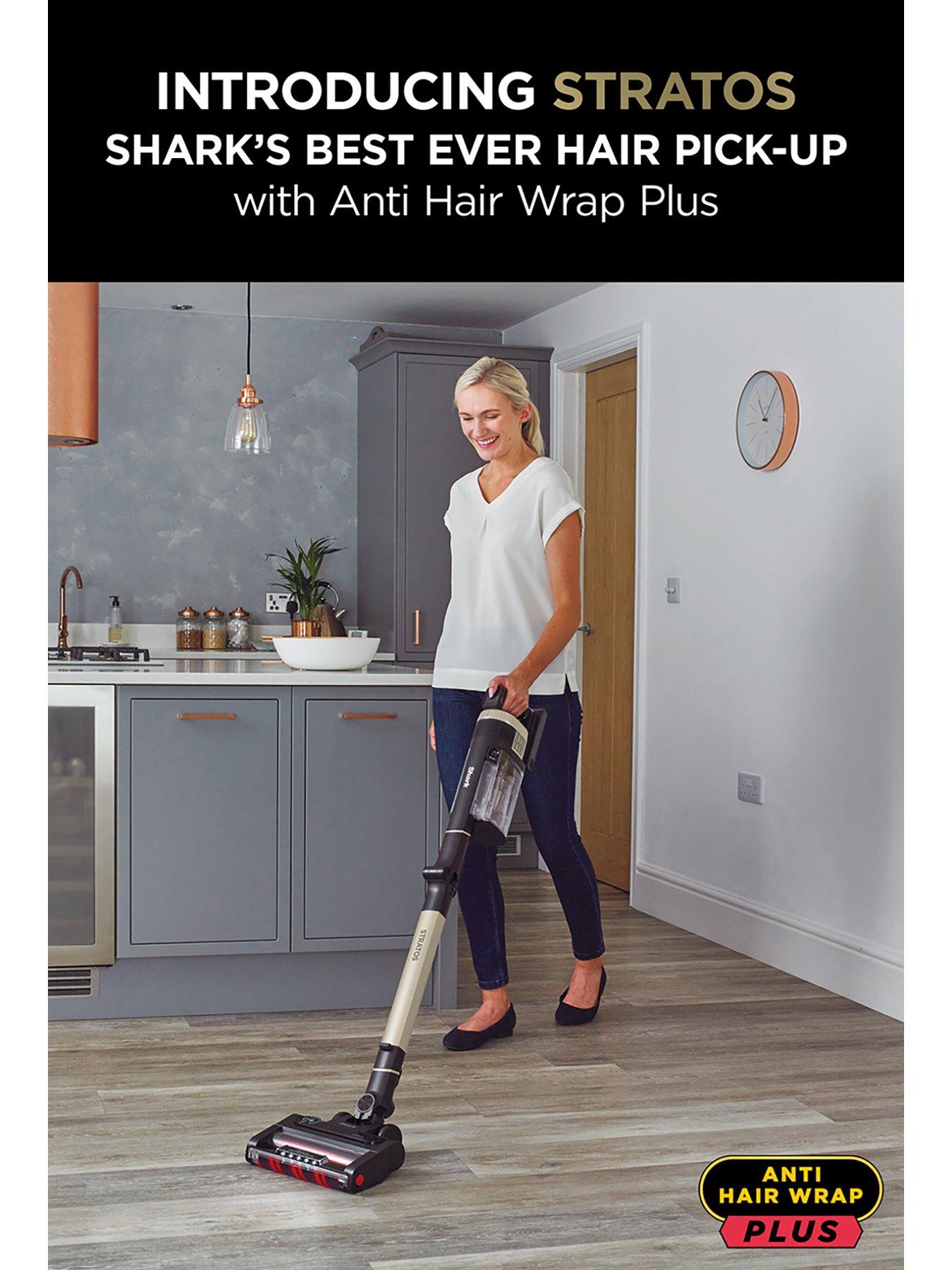 Image 2 of 7 of Shark Stratos Cordless Stick Vacuum Cleaner&nbsp;with Anti Hair-Wrap Powerfins Technology and Flexology with Pet Brush 60 mins&nbsp;- IZ400UKT