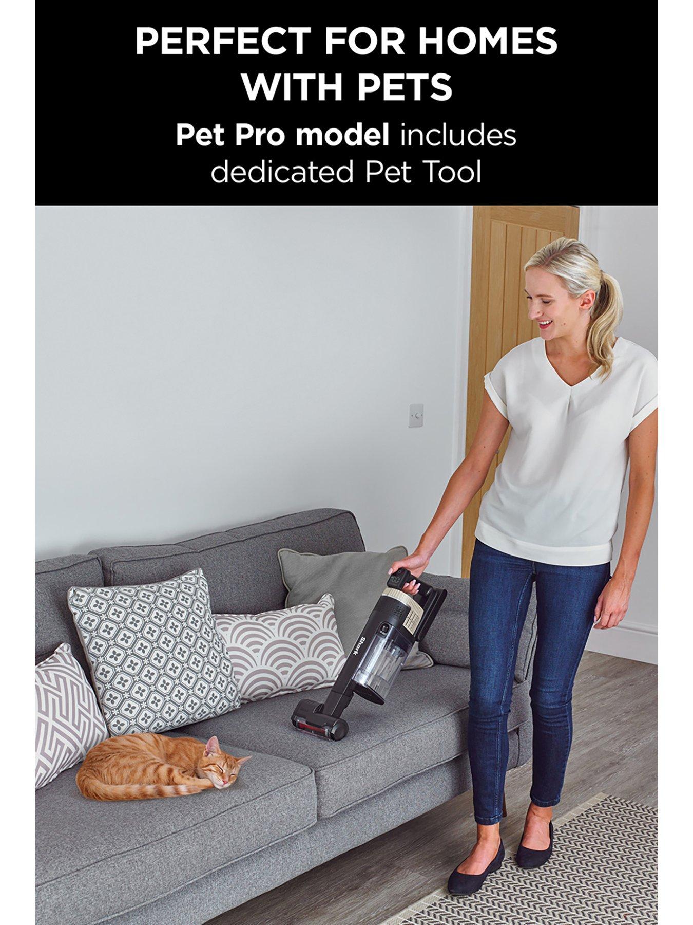 Image 5 of 7 of Shark Stratos Cordless Stick Vacuum Cleaner&nbsp;with Anti Hair-Wrap Powerfins Technology and Flexology with Pet Brush 60 mins&nbsp;- IZ400UKT