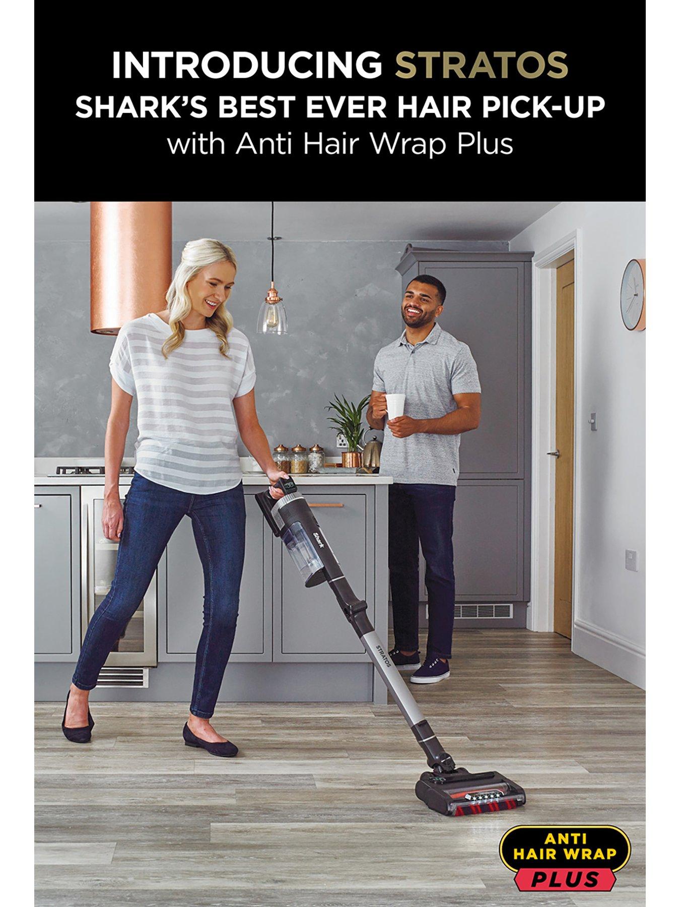 Image 2 of 7 of Shark Stratos Cordless Stick Vacuum with Anti Hair-Wrap Powerfins Technology and Flexology True Pet brush 120 mins IZ420UKT