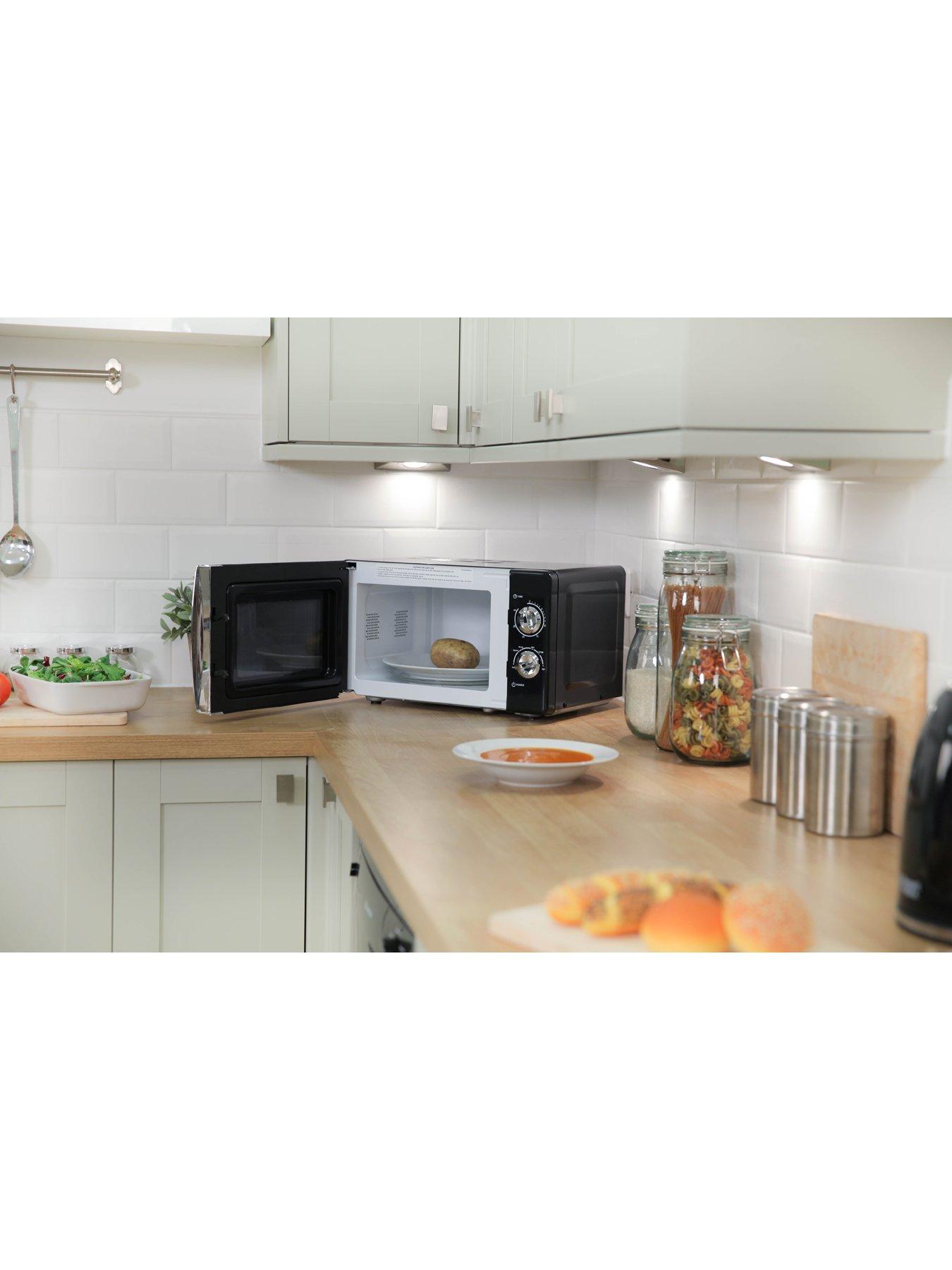 Image 3 of 8 of Russell Hobbs RHMM701B 17-Litre&nbsp;Manual Microwave - Jet Black