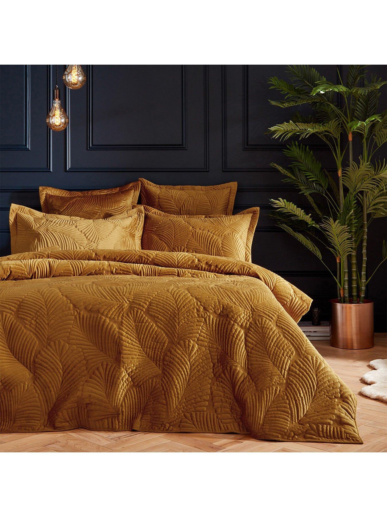quilt set gold quilted bed throw
