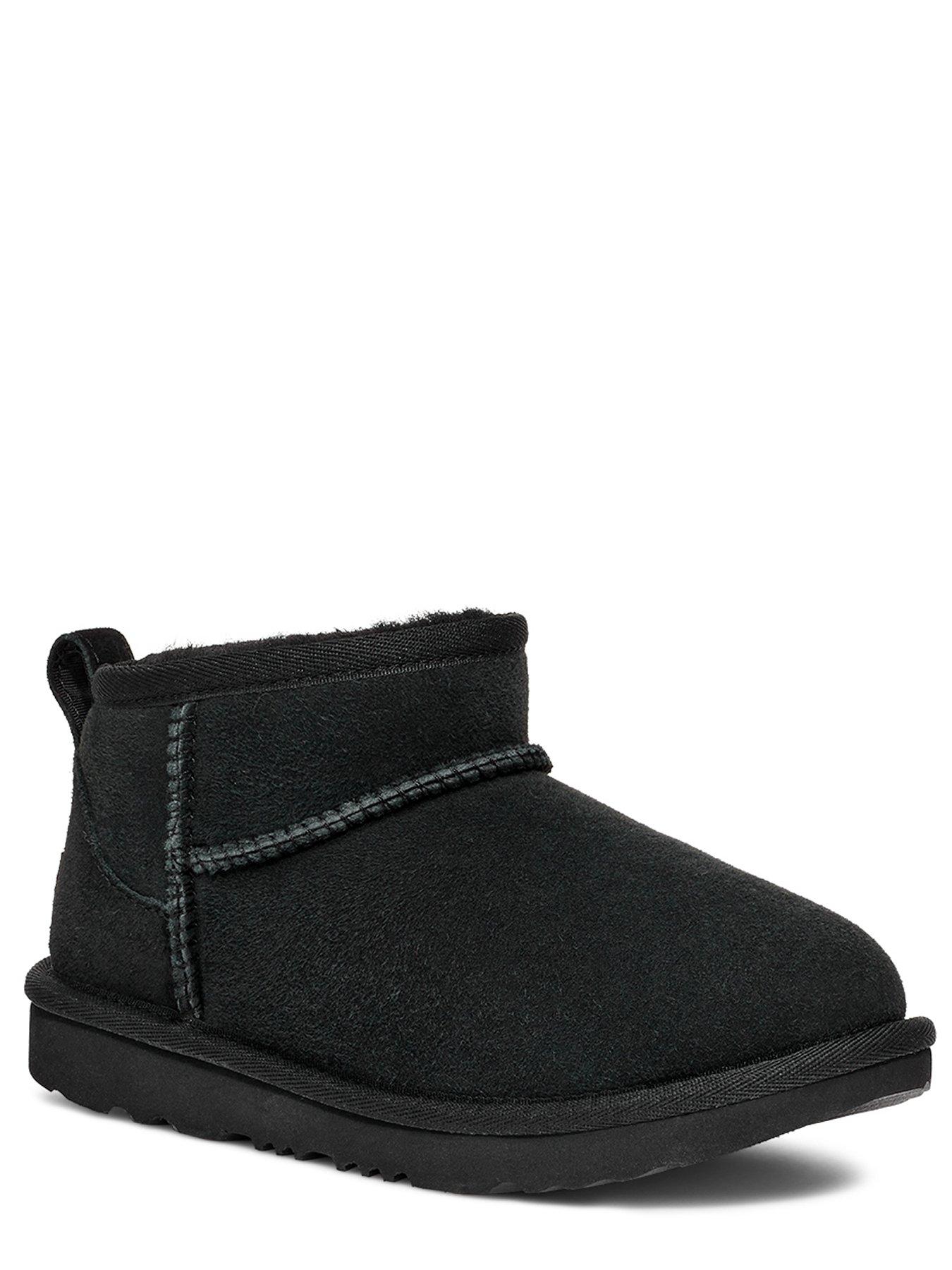 Uggs for on sale kids black