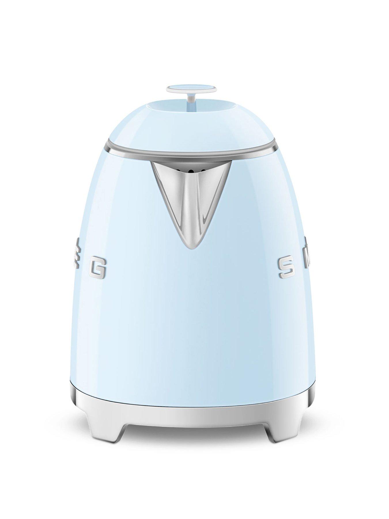 Image 3 of 6 of Smeg KLF05 Retro Style 0.8L Mini Kettle, 1400W - Pastel Blue