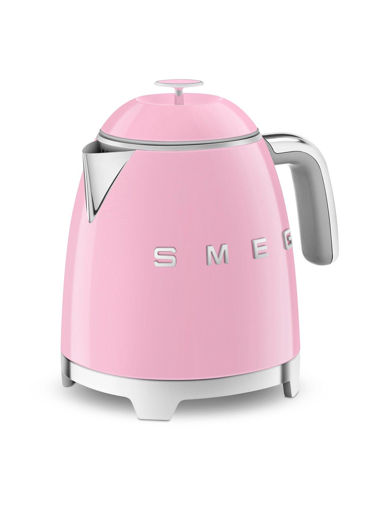 Image 3 of 6 of Smeg KLF05 Retro Style 0.8L Mini Kettle, 1400W - Pastel Pink