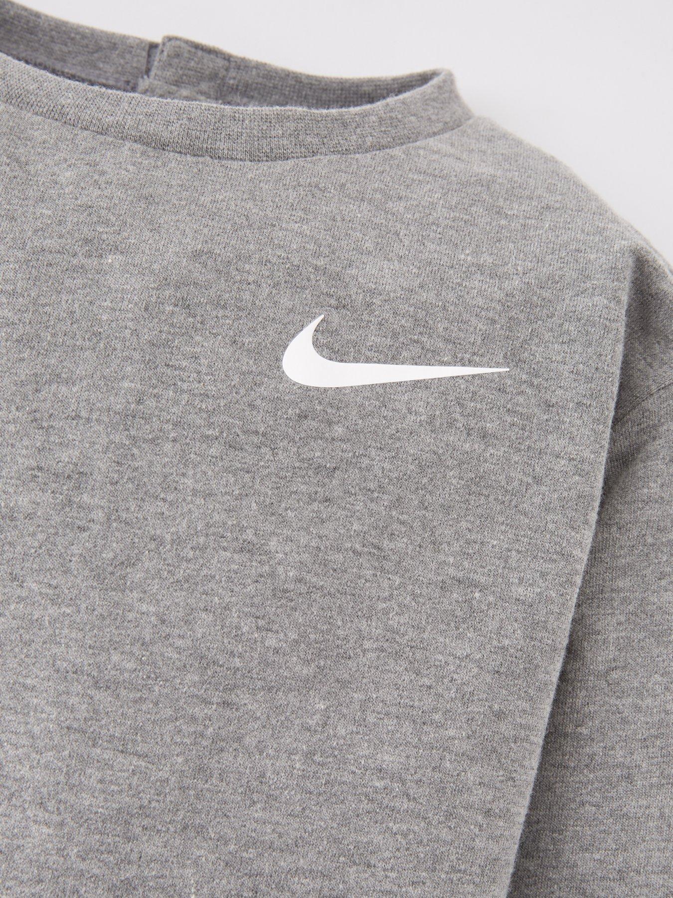 dark purple nike crewneck