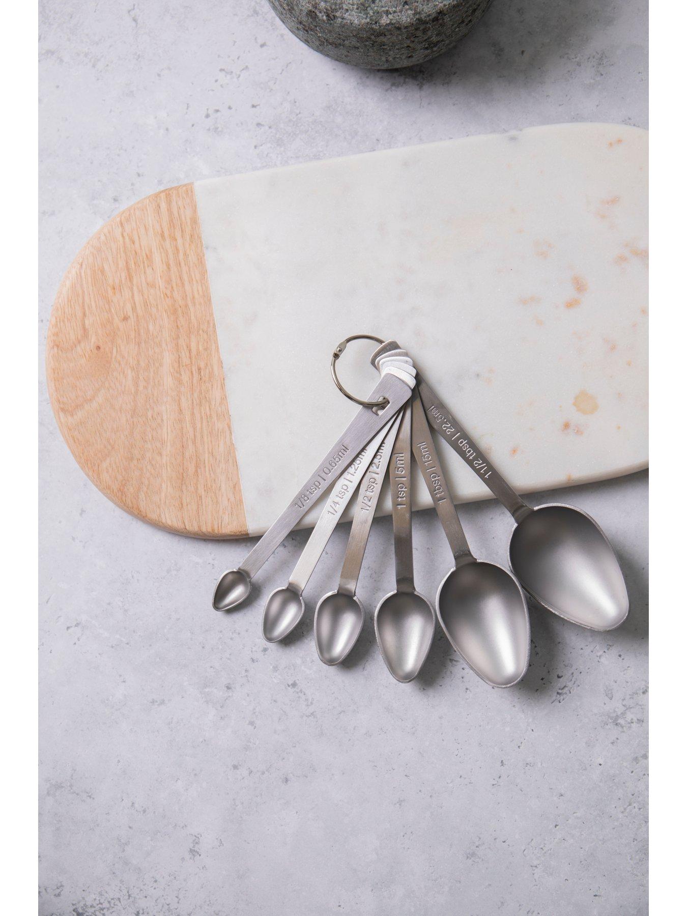 Image 5 of 5 of MasterClass Smart Space 5 Piece Measuring Spoon Set