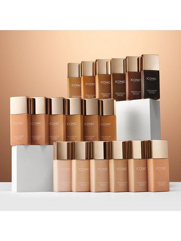 Image 4 of 5 of Iconic London Super Smoother Blurring Skin Tint