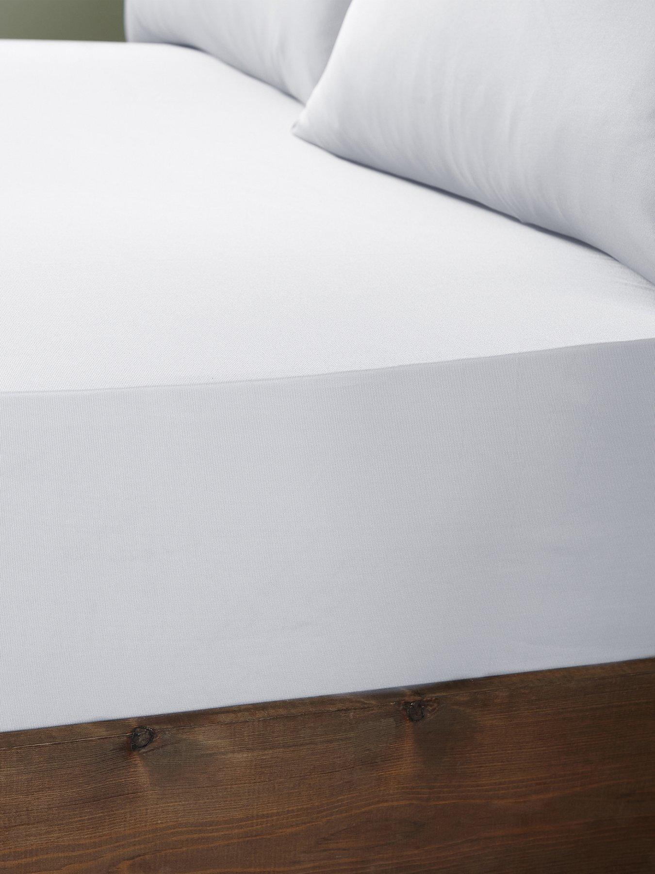 Product photograph of Catherine Lansfield So Soft Jersey Fitted Sheet - White from very.co.uk