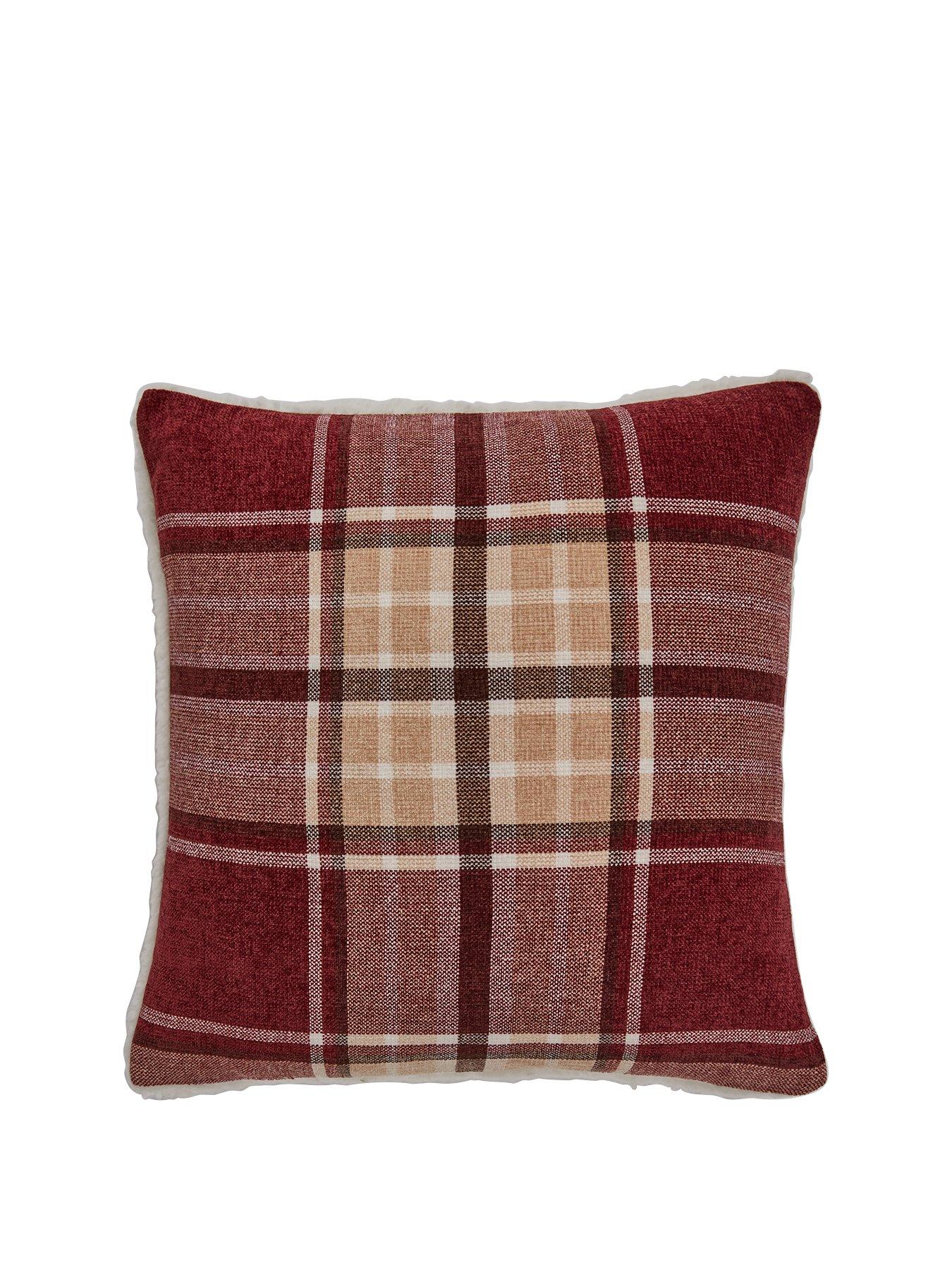 Black friday shop cushions