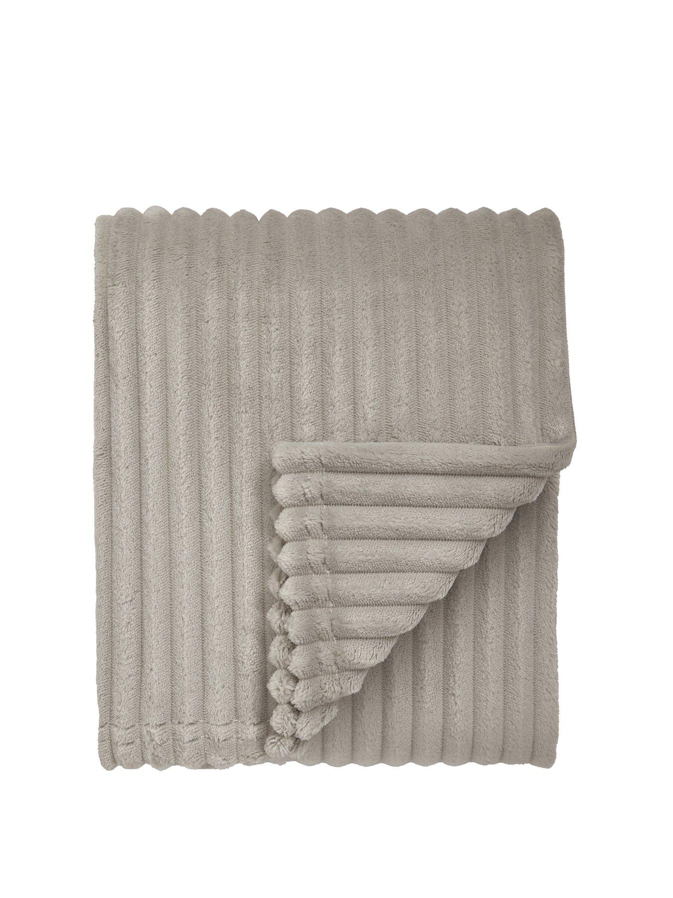 very-home-ribbon-velour-throw