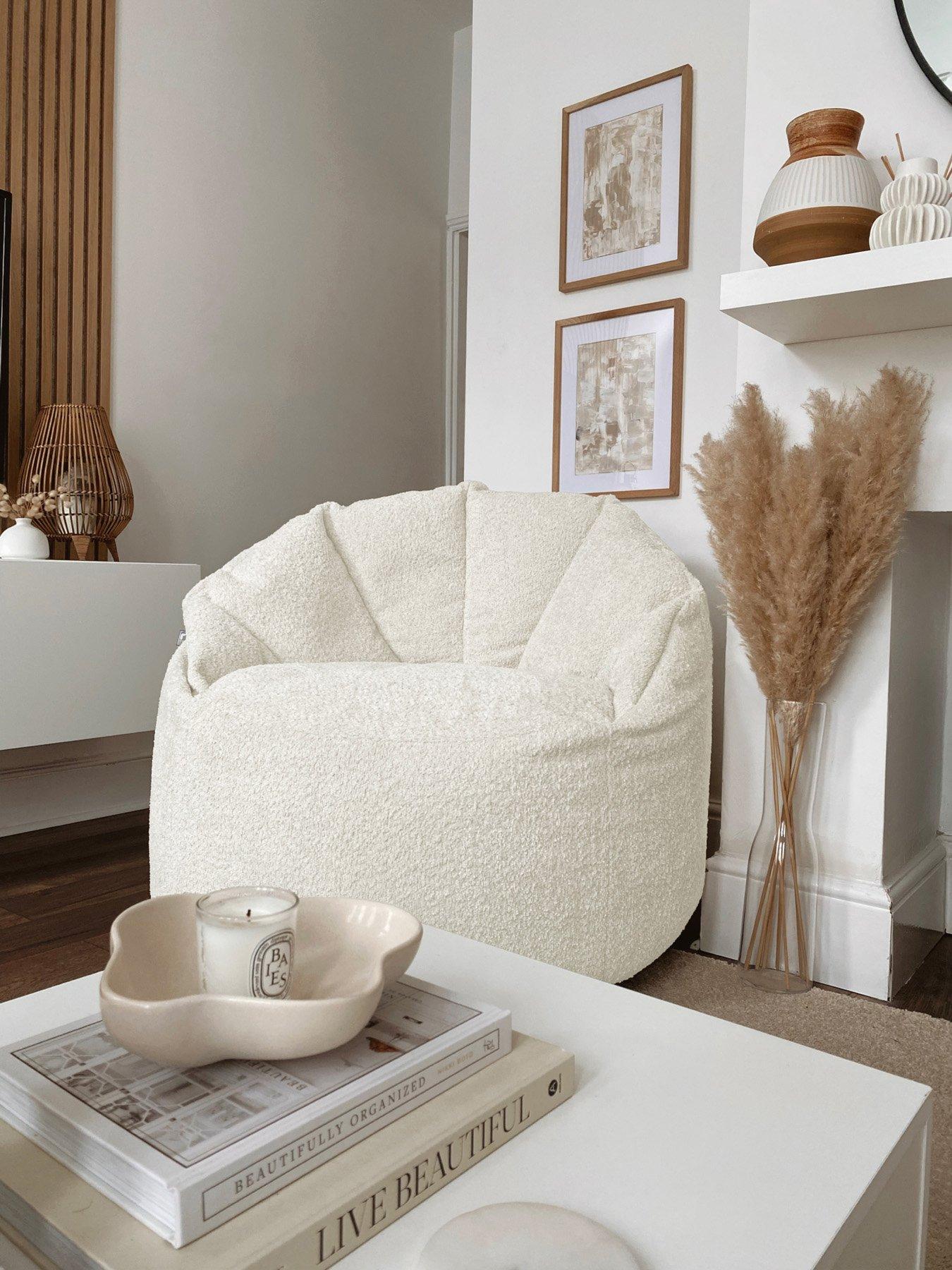 undefined Snug Cinema Chair