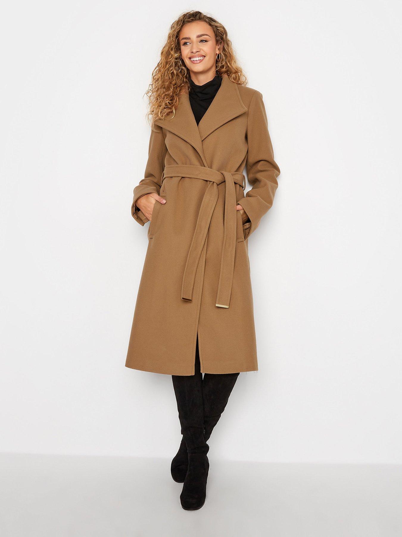 Front wrap outlet coat