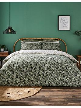 Product photograph of Silentnight Woodland Duvet Cover Set - Super King - Green from very.co.uk